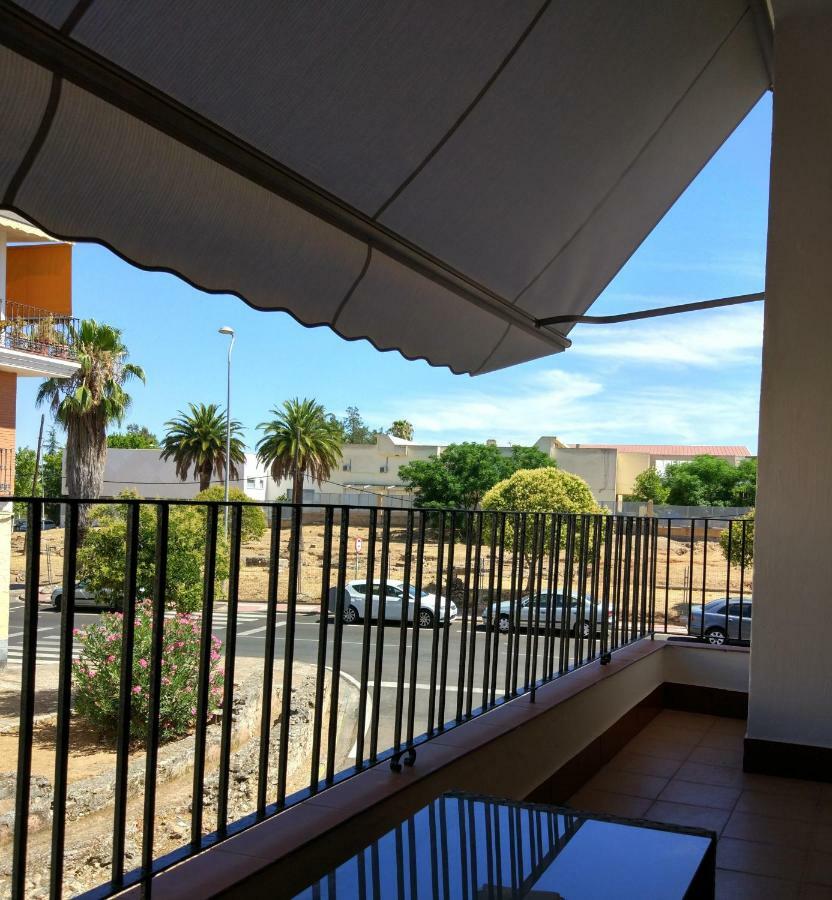 Apartamentos Mitreo Merida Exterior photo